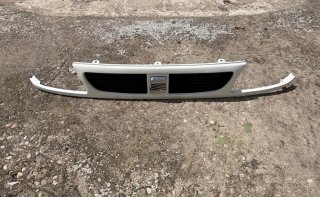 Paragolpe delantero completo Seat Inca – Conjunto