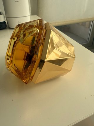 Perfume Ambar Dorado y Naranja