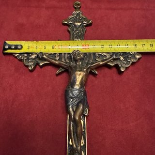 Cruz de Bronce Crucifijo