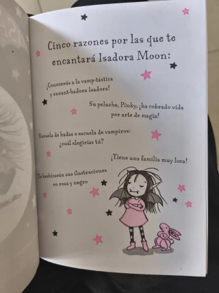 Isadora Moon va al colegio / Isadora Moon Goes ...