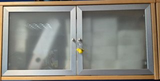 Mueble archivador madera y cristal