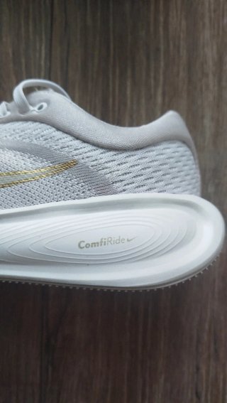 Nike Stellar Ride（ GS） Mujer Dorado Blanco