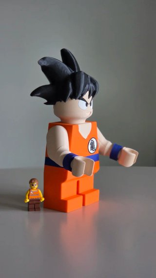 Goku Lego Gigante
