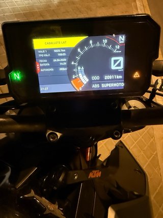 KTM Duke 125 2021 Negra/Gris/Naranja