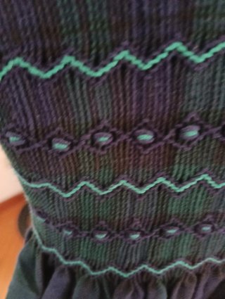 Vestito bambina blu e verde con punto smock