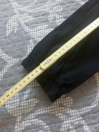 Pantaloni cargo neri con tasche elasticizzato