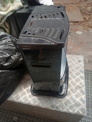 Estufa de parafina Zibro RS-122 Negra