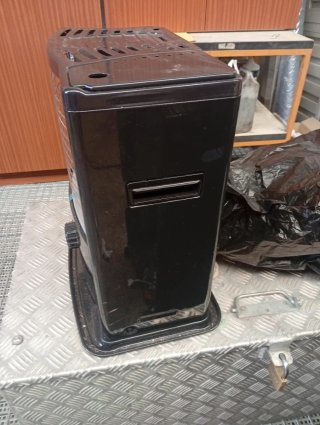 Estufa de parafina Zibro RS-122 Negra