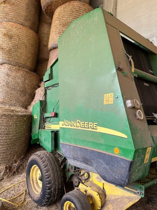 Empacadora John Deere 592