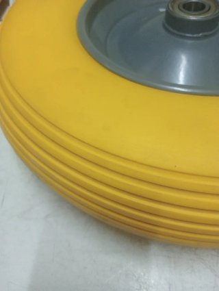 Rueda maciza para carretilla