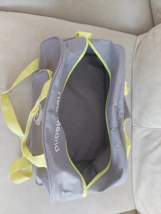 Bolso Real Madrid Gris y Amarillo