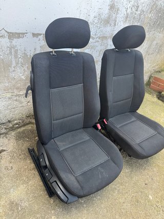 Sedili anteriori e posteriori BMW E46 del. + tras.
