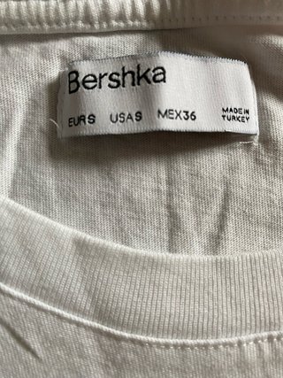 T-shirt Bershka bianca con stampa Tg.S