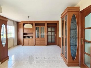 Mueble comedor madera