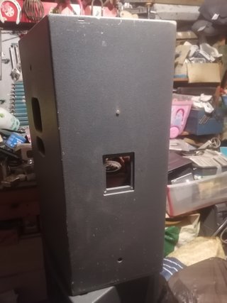 Cajas de altavoces vacías para concierto