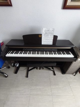 Piano Digital Yamaha Clavinova CLP120