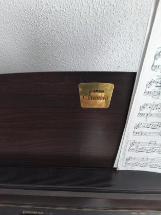 Piano Digital Yamaha Clavinova CLP120