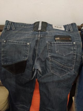 Lote 3 Pantalones Vaqueros Levi's y 2 fórmula jove