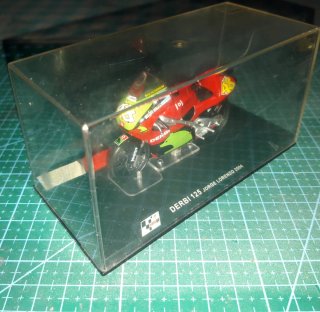 Maqueta Moto Derbi 125 Jorge Lorenzo 2004