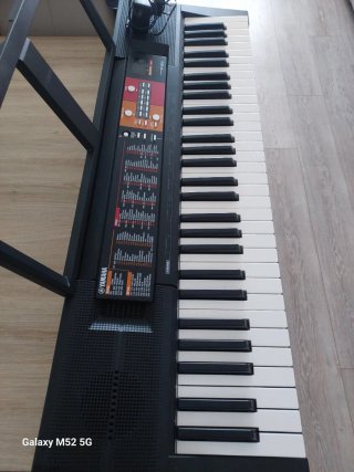 Teclado Yamaha PSR-F51
