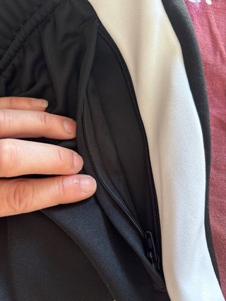 Pantalón chándal Adidas negro y blanco