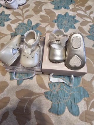 Zapatitos Mayoral dorados