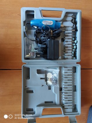 Mini Taladro Dremel con Accesorios