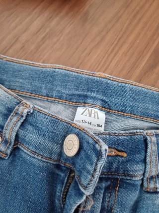 Vaqueros Zara 13 años y polo Gocco 9-10 años