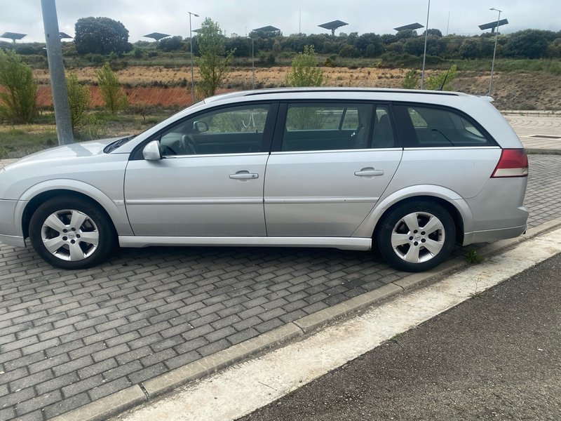 Opel Vectra 2005 - foto 1