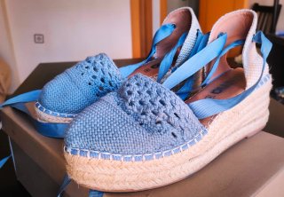 Alpargatas ganchillo calado azul Talla 37