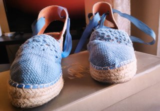 Alpargatas ganchillo calado azul Talla 37