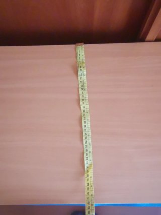 Mesa de escritorio con ruedas