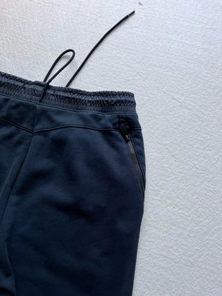 Pantalón Nike Tech Fleece Gris Talla M