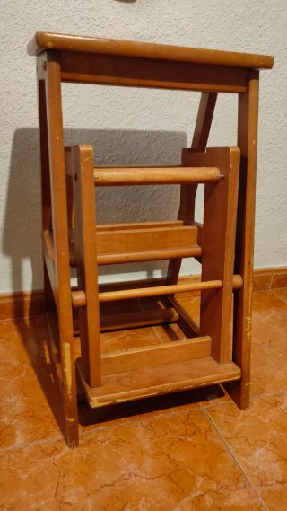 Taburete / Escalera plegable madera maciza