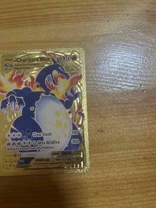 Charizard VMAX Carta Pokémon Dorada