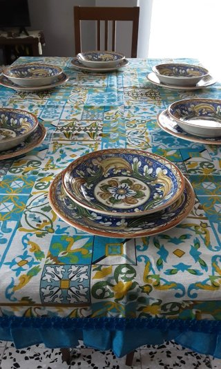Set 12 piatti in ceramica decorati