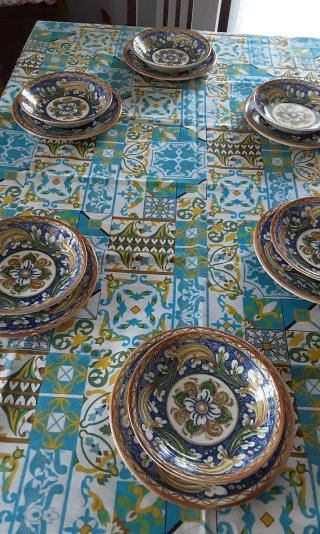 Set 12 piatti in ceramica decorati