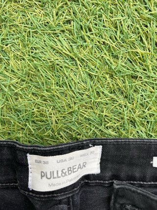 Pantalones cortos vaqueros negros rotos