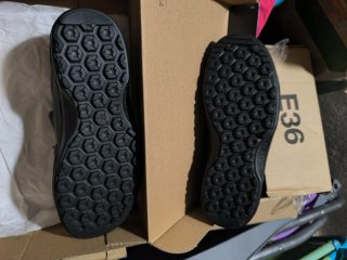 Zapatos de seguridad Cofra negros