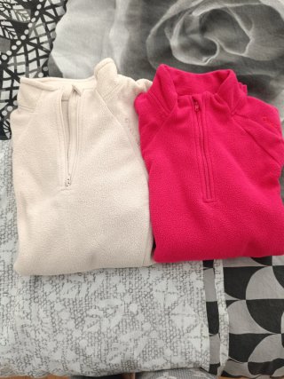 Dos sudaderas de polar rosa