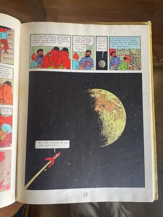 TINTIN HEM CAMINAT DAMUNT LA LLUNA