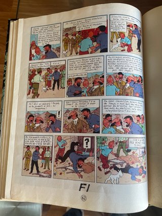 TINTIN HEM CAMINAT DAMUNT LA LLUNA