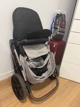 Carrito de bebé Kinderkraft MOOVY 2 XL Gris