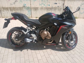 Honda CBR 650FA Negra
