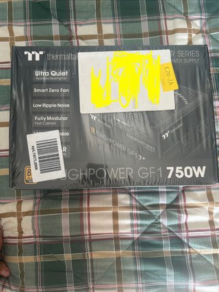 Fuente Thermaltake GF1 750W 80+ Gold