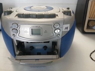 Radio CD Cassette SOGO Portátil