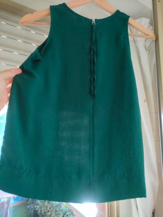 Blusa sin mangas verde Stradivarius Talla S