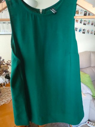 Blusa sin mangas verde Stradivarius Talla S