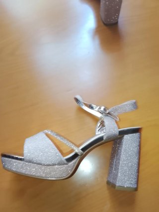 Tacones Dorados Brillantes para mujer