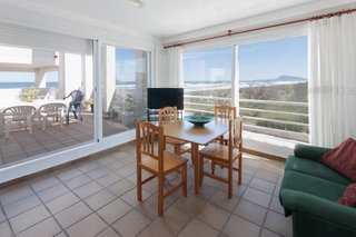 ALQUILER APARTAMENTO PRIMERA LINEA PLAYA